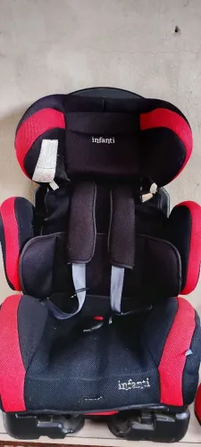Cadeira para automóvel (cadeirão infantil de carro)9 à 36 kg - de 2 à 7 anos