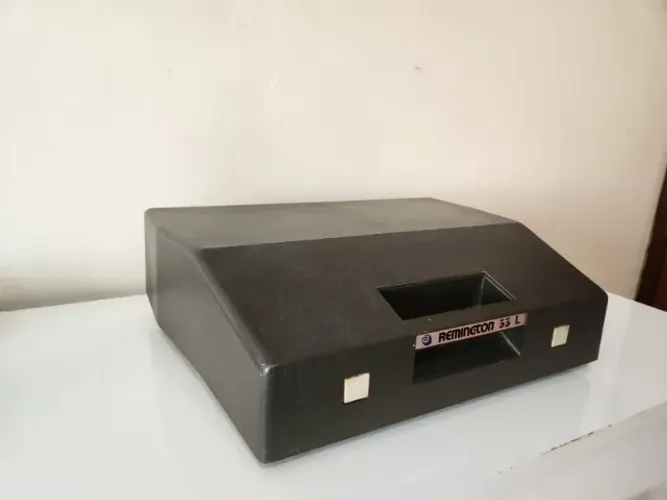 máquina de escrever remington 33l ótimo estado
