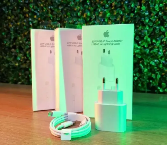 Carregador iPhone 20W + Cabo USB-C Lightning ? Carregamento Rápido