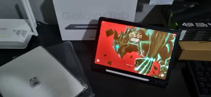 Samsung Galaxy Tab S10 - 256GB de armazenamento | 8GB de RAM