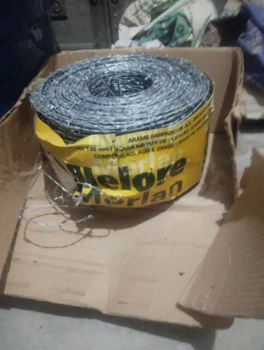 Rolo de arame farpado marca Nelore de 500 metros novo interessado chamar no ZAP *