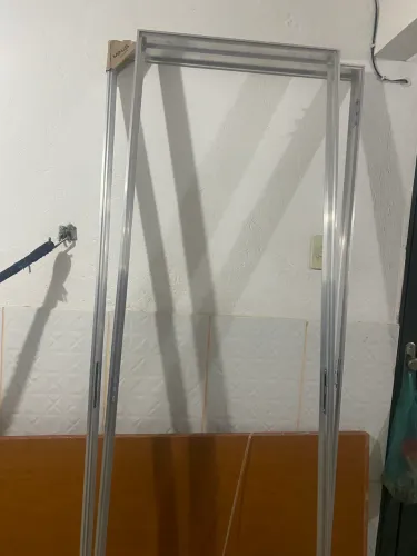 2 Marco novinhos 60cm e 80cm