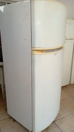 Geladeira Consul 450 litros funcionando tudo garantia e entrego na casa do cliente 