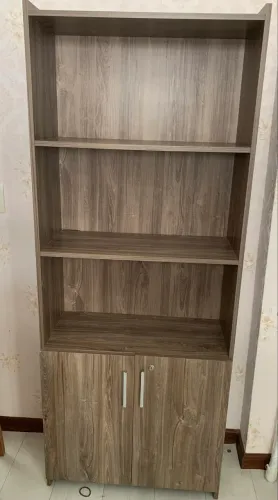 Estante MDF com 2 portas e chaves