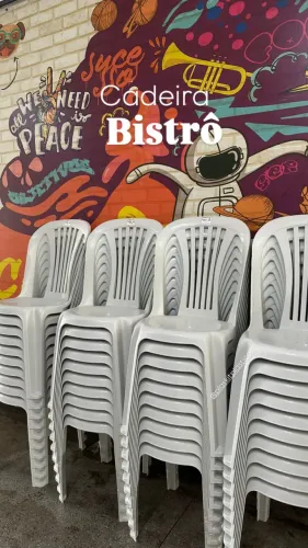 Cadeira bistrô resistente