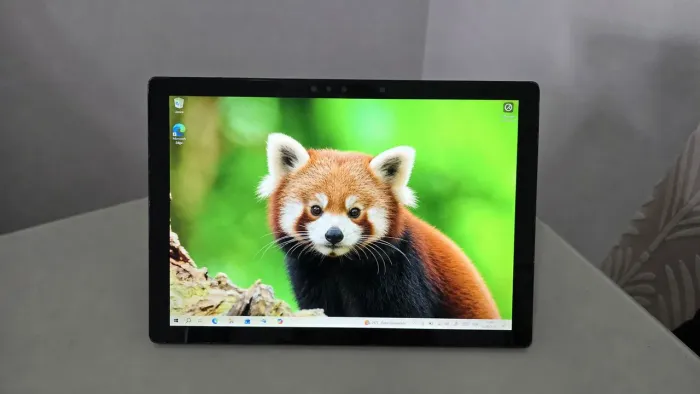 Windows Surface Pro 6 I7 8gb ram