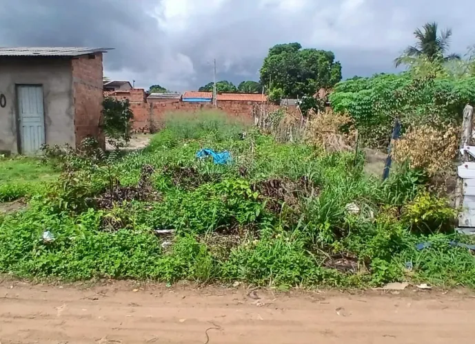 VENDO TERRENO NO NOVO PAÇO 15.000,00