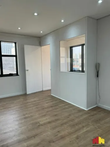 Sala Comercial à venda no Tatuapé em prédio comercial