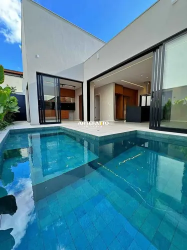 Casa de condomínio à venda, no Veredas, com 3 suítes e 365m²