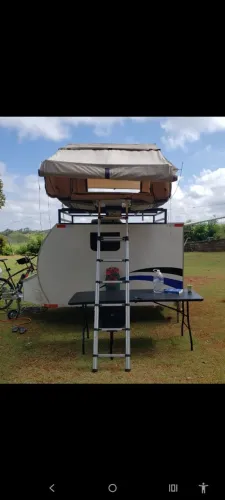 Mini trailer com barraca de teto