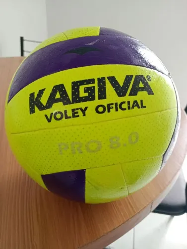Vendo bola de vôlei oficial kagiva