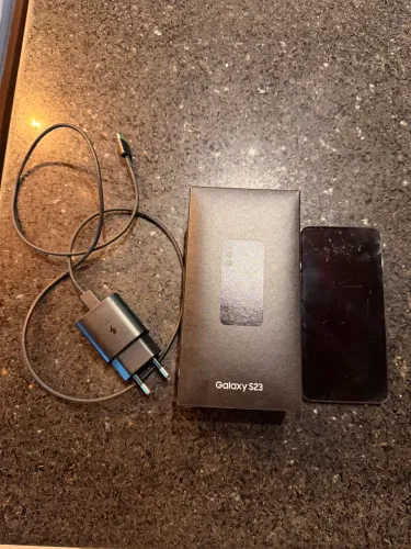 Samsung Galaxy S23 em bom estado
