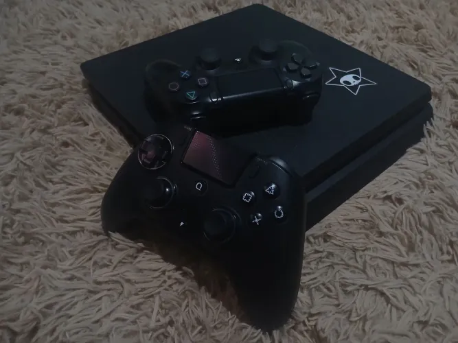 VENDO PS4 SLIM DESBLOQUEADO