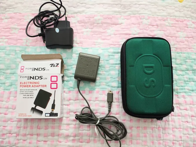 Carregador original Nintendo DS Lite 