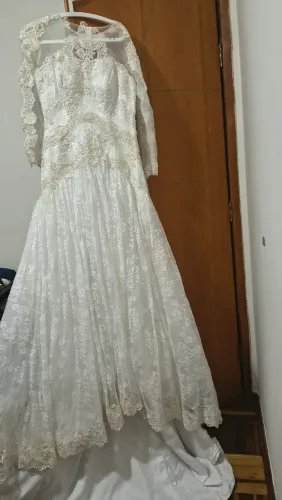 Vestido de noiva de renda nunca usado