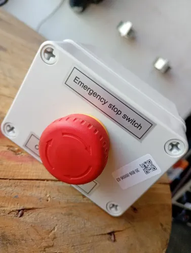BOTÃO DE EMERGÊNCIA CARREGADOR 