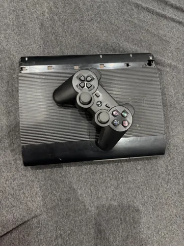 Vendo ps3 super slim 500gb destravado com vários jogos 