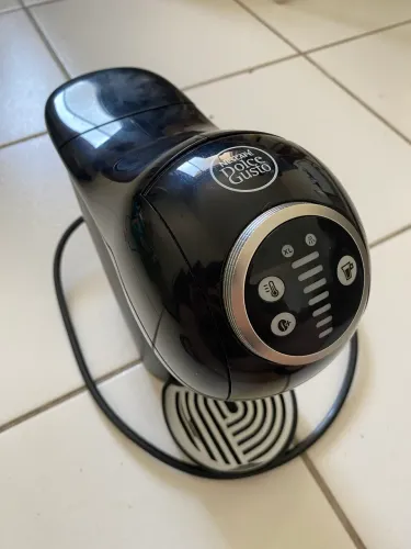 Cafeteira Nescafé Dolce Gusto