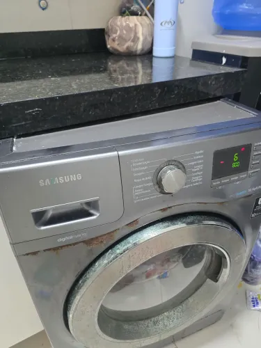 Máquina lava e seca