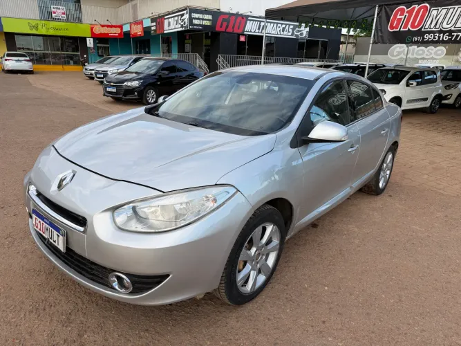 Renault Fluence Sedan Privilège 2.0 16V Flex AUT 2014