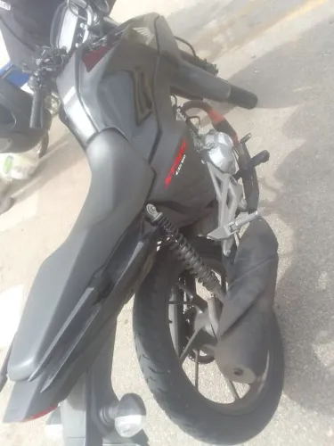 Vendo moto semi nova