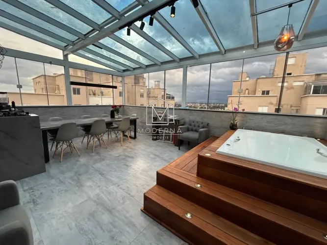 Cobertura duplex com Jacuzzi e 2 vagas