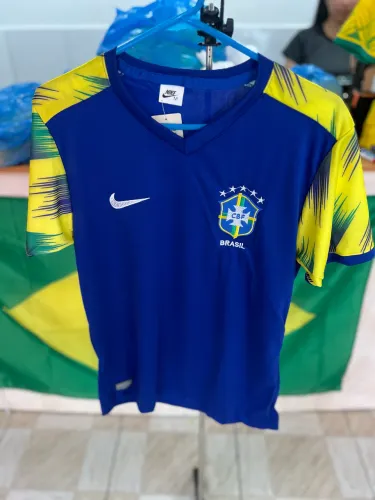 Camisa da seleção brasileira azul