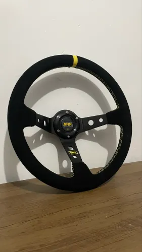Volante OMP Suede Amarelo