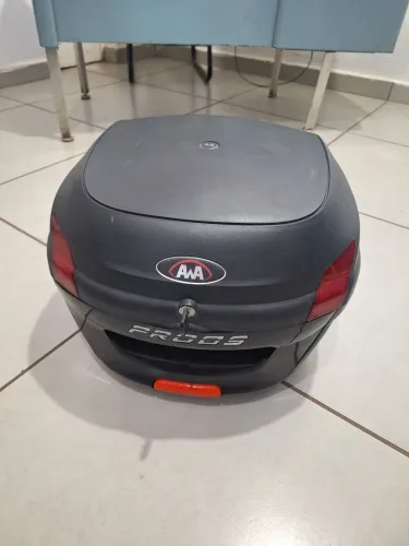 Baú com Suporte