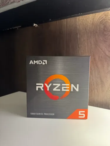 AMD Ryzen 5 5600