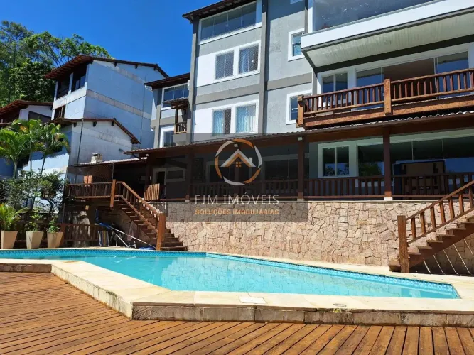 Casa em Condomínio em Niterói: 4 Dormitórios por R$1.450.000