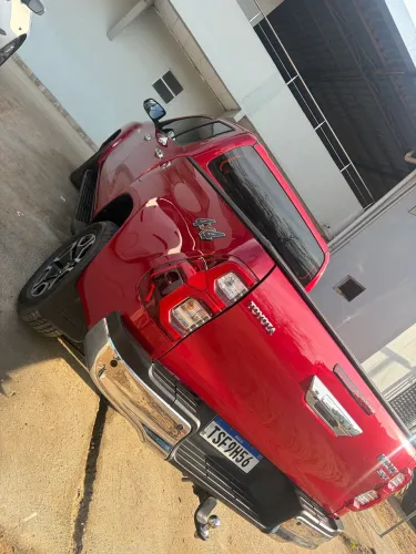 Toyota Hilux CD SRX 4X4 2.8 TDI 16V Diesel Aut. 2025