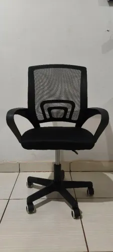 Cadeira escritório giratória - Sou de Anápolis