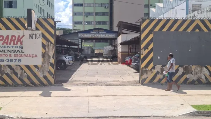 AREA/ESTACIONAMENTO Área / Terreno à Venda, 776.50 por R$ 2005000.00 no setor Setor Centra
