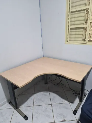 Mesa em L - Muito boa