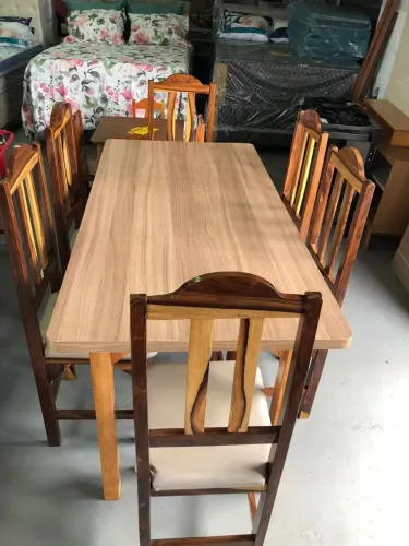 Mesa de madeira em Anápolis!