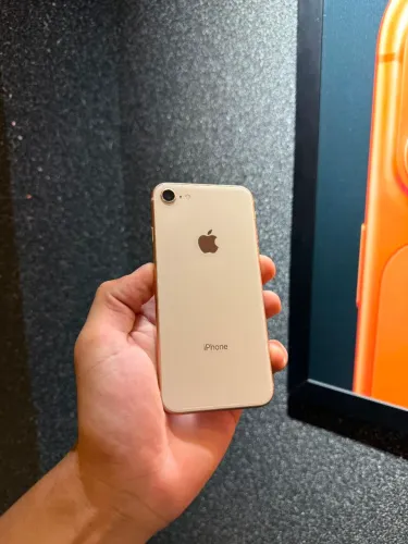 IPHONE 8 64GB