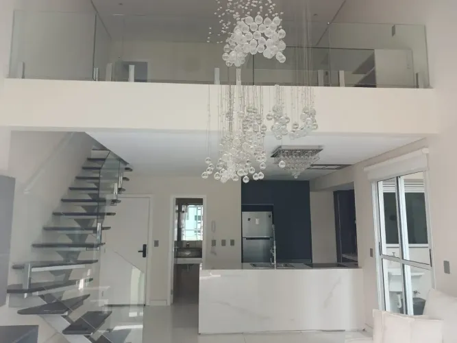 Apartamento duplex para venda ou locação de 100 m com 1 suíte, ar, closet e 2 vagas no Aná