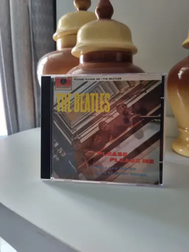 11 CD DOS Beatles todos menos álbum branco magic mystery tour e sgt. OBS 4 SÃO DOS EUA