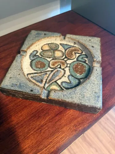 Cinzeiro de cerâmica Brennand, tamanho M, 20cm x 20cm