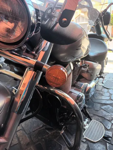 Vende se ou troco Honda Shadow Ano 2008 .. Cel *