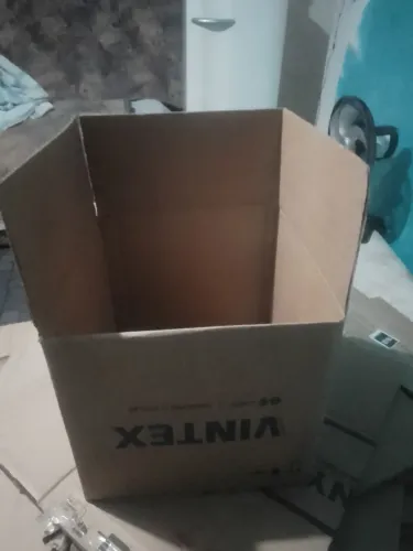 Vende se caixas de papelao para mudancas