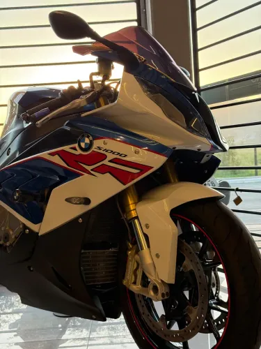 S 1000rr tricolor
