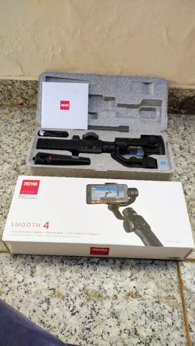 Gimbal ZHIYUN modelo SMOOTH 4<br><br>Modelo SMOOTH 4 modelo