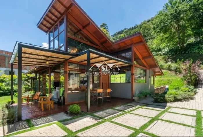 Casa- Petrópolis, Vale do Cuiaba