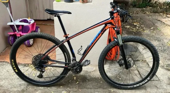 Bicleta fibra de carbono aro 29