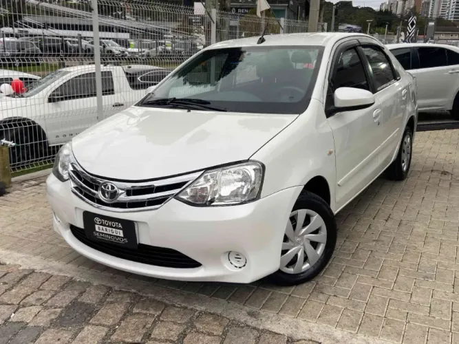Toyota Etios XS Sedan 1.5 Flex 16V 4P Aut. 2017