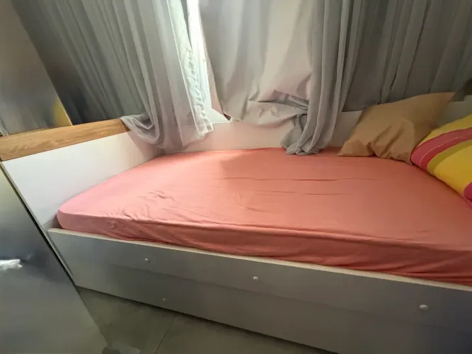 Cama solteiro com auxiliar 