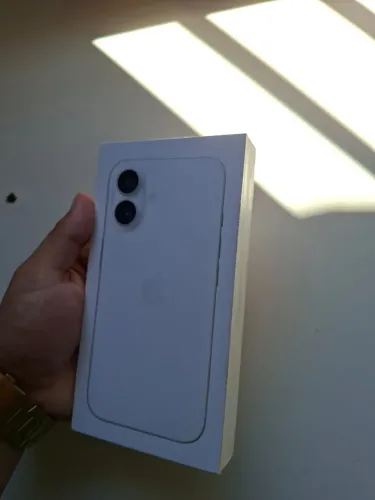 iPhone 16 128GB