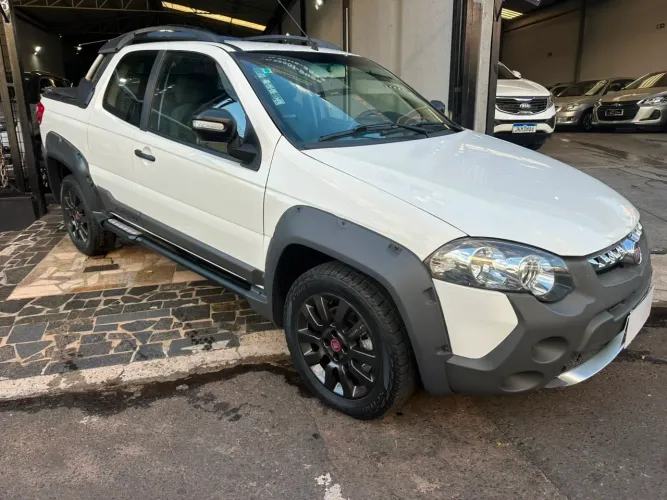 Fiat Strada Adventure1.8/ 1.8 Locker Flex CD 2014